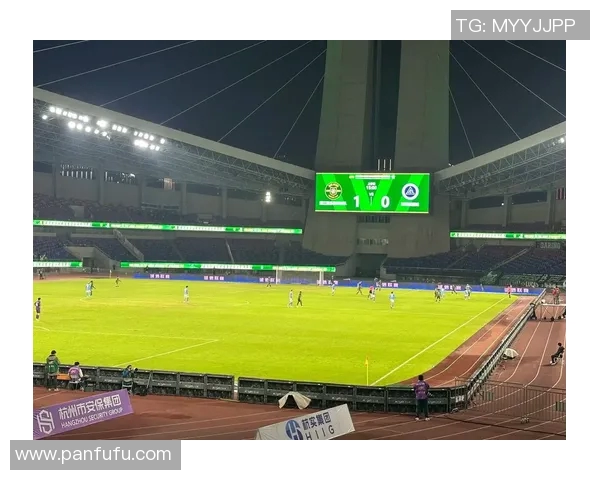 巅峰对决郑智与武磊谁能在绿茵场上书写传奇新篇章